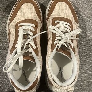 Universal Threads Casual Brown and Cream Sneakers